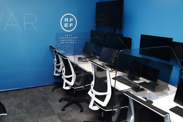 屏幕截图 2023-12-19 201755.png