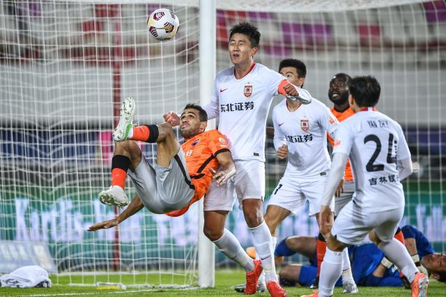 开云娱乐-一把好牌打得稀烂!深足再度无缘前四 主帅是硬伤?